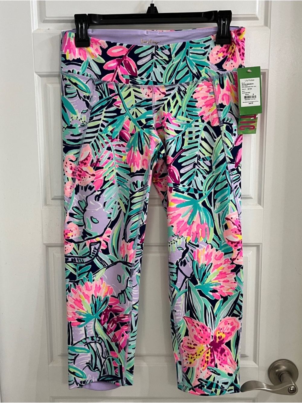 NWT Lilly Pulitzer Anika Weekender Crop Leggings in Multi Slathouse Soire Size M